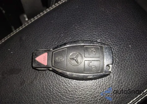 2018 Mercedes-Benz Cla 250 4Matic z USA, uszkodzony, nr VIN WDDSJ4GB9JN555351